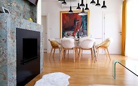 Apartman No 12